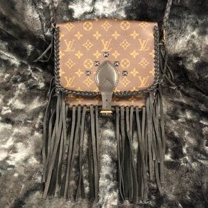 ❌SOLD ❌Louis Vuitton Cartouchiere MM ***